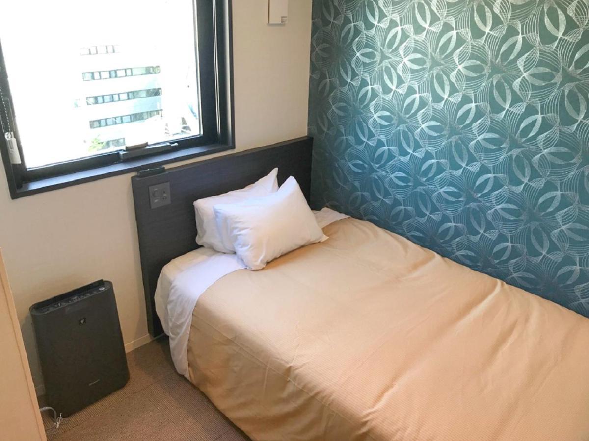 Livemax Ikebukuro Ekimae Hotell